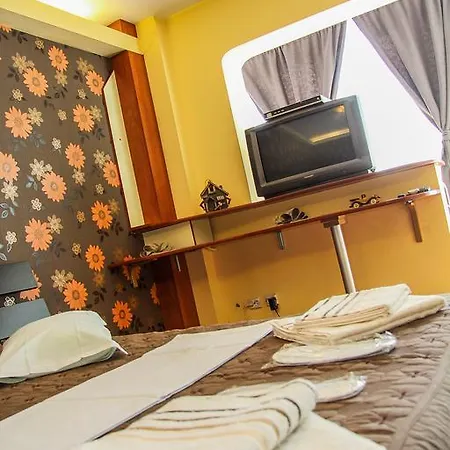 Apartment Studio Piata Romana Bucharest
